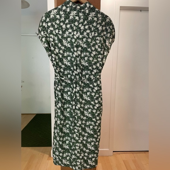 Frank & Oak Commuter Dress in Cactus Green - Picture 2 of 5